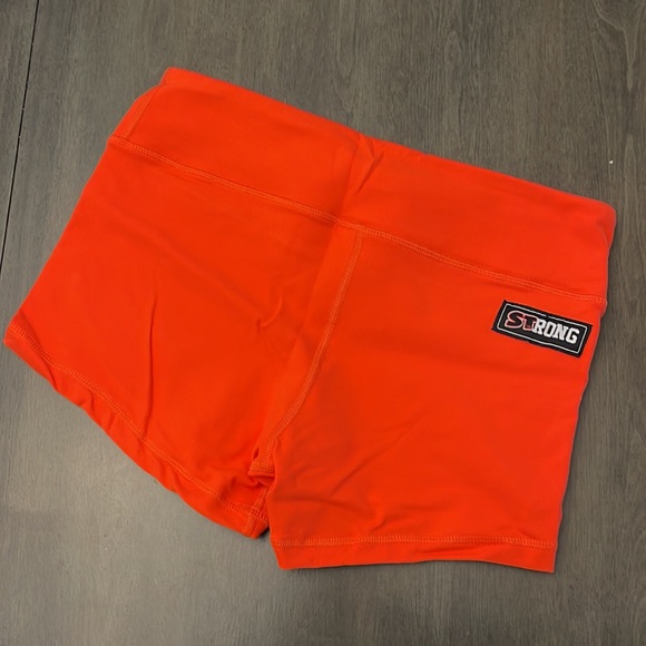 FLEO Spandex Workout Shorts - Picture 2 of 4